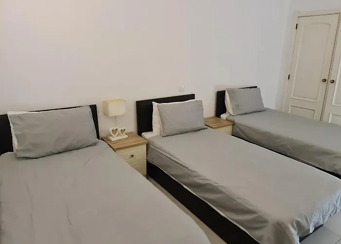 401 - 2 Bedroom - Oura - Sea View *